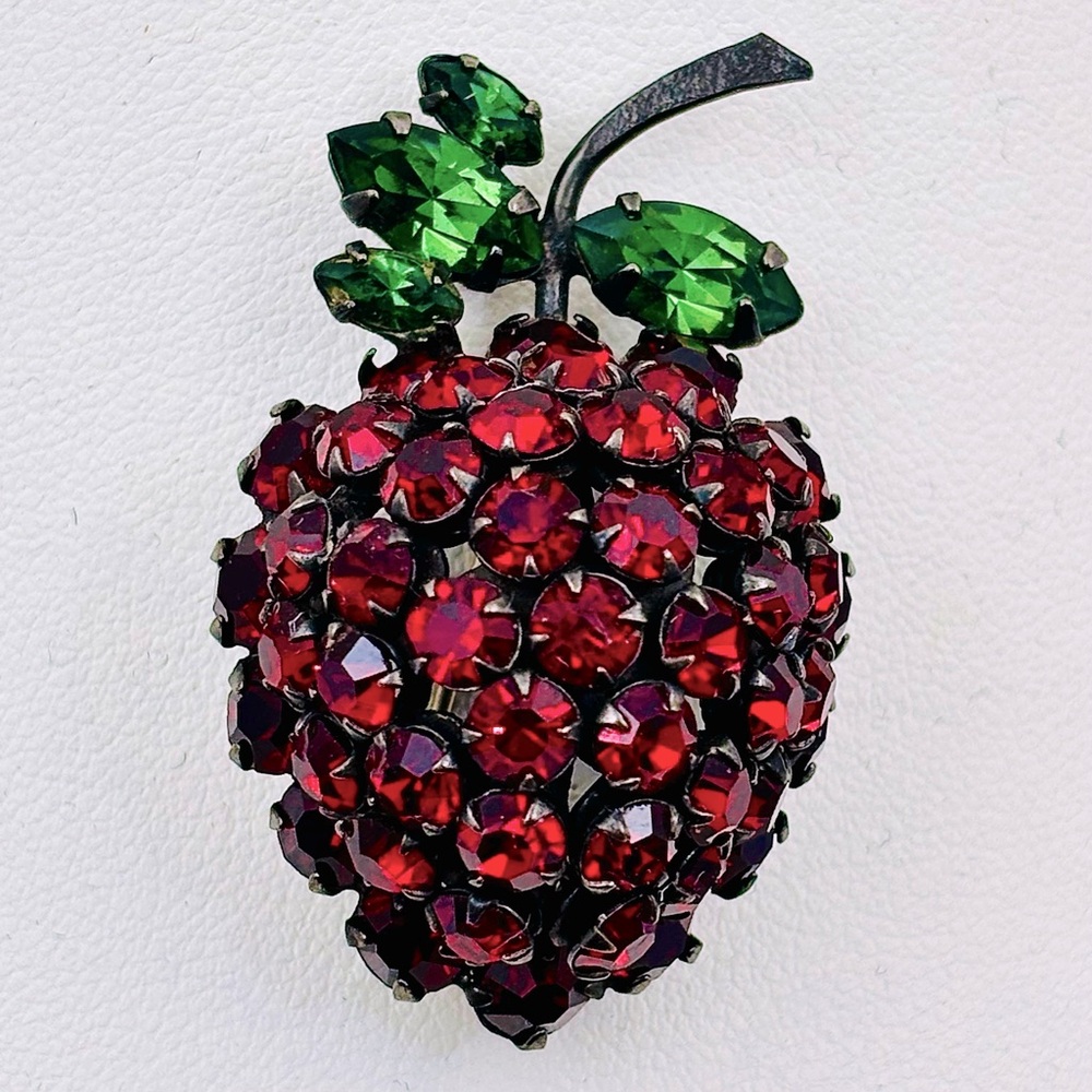 SCHREINER NY Strawberry Pin/Brooch - Unsigned